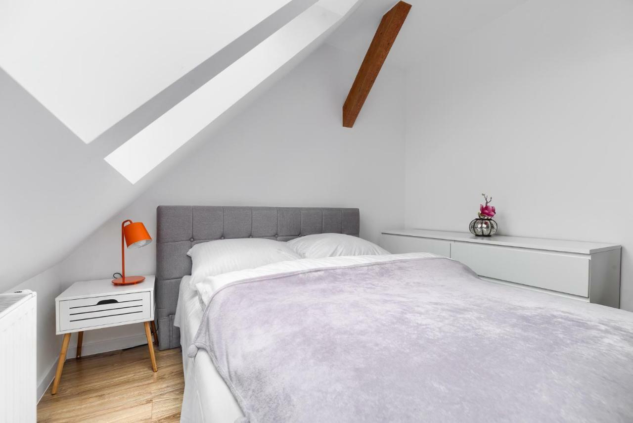 Apartment 333 - No.1 *